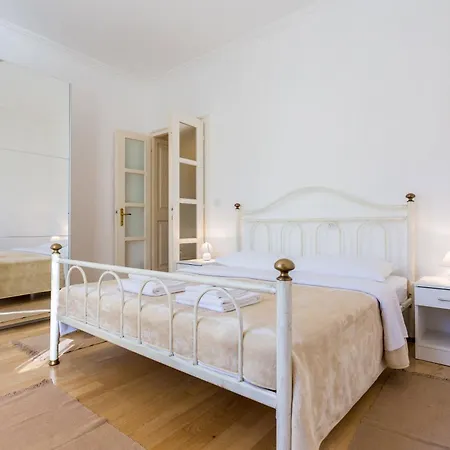 Hedera Estate Hedera A27 Apartment *